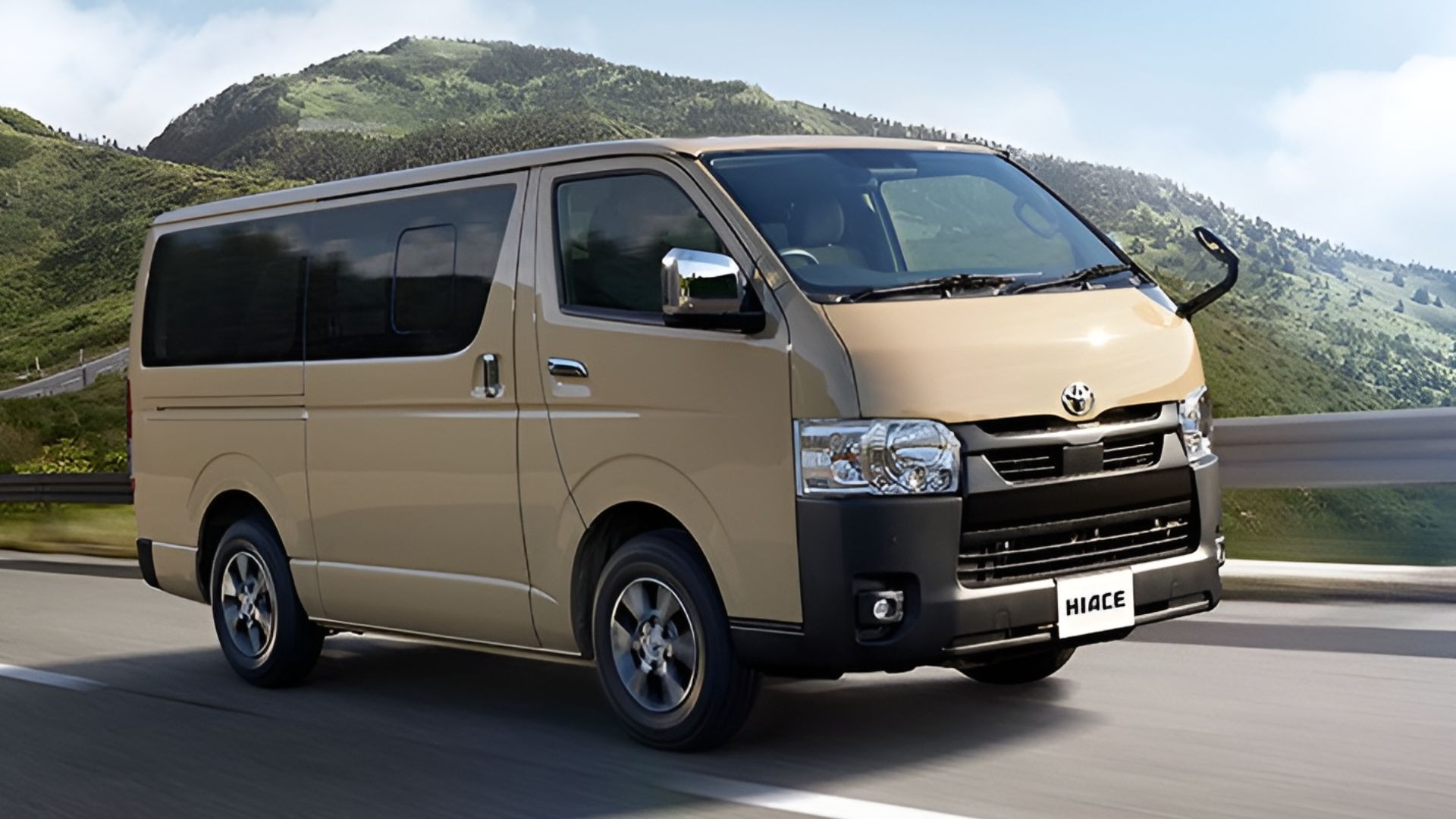 VAN TYPE TOYOTA HIACE (14 PLACES)